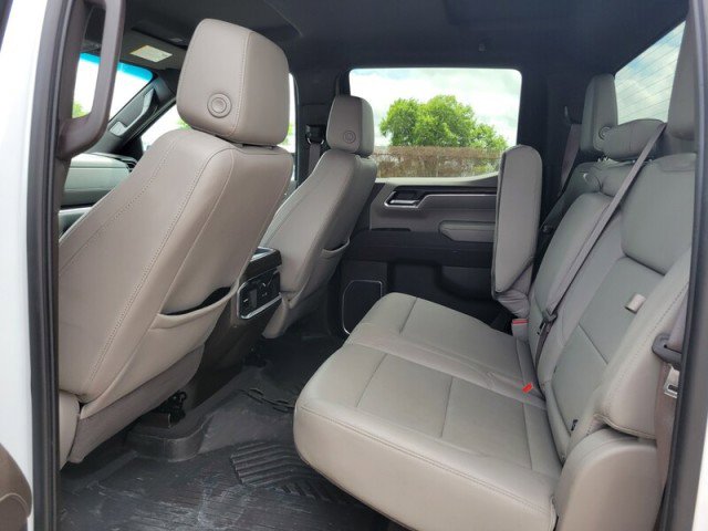 Used 2023 GMC Sierra 1500 SLT w/ SLT Premium Package AWD/4WD image 26