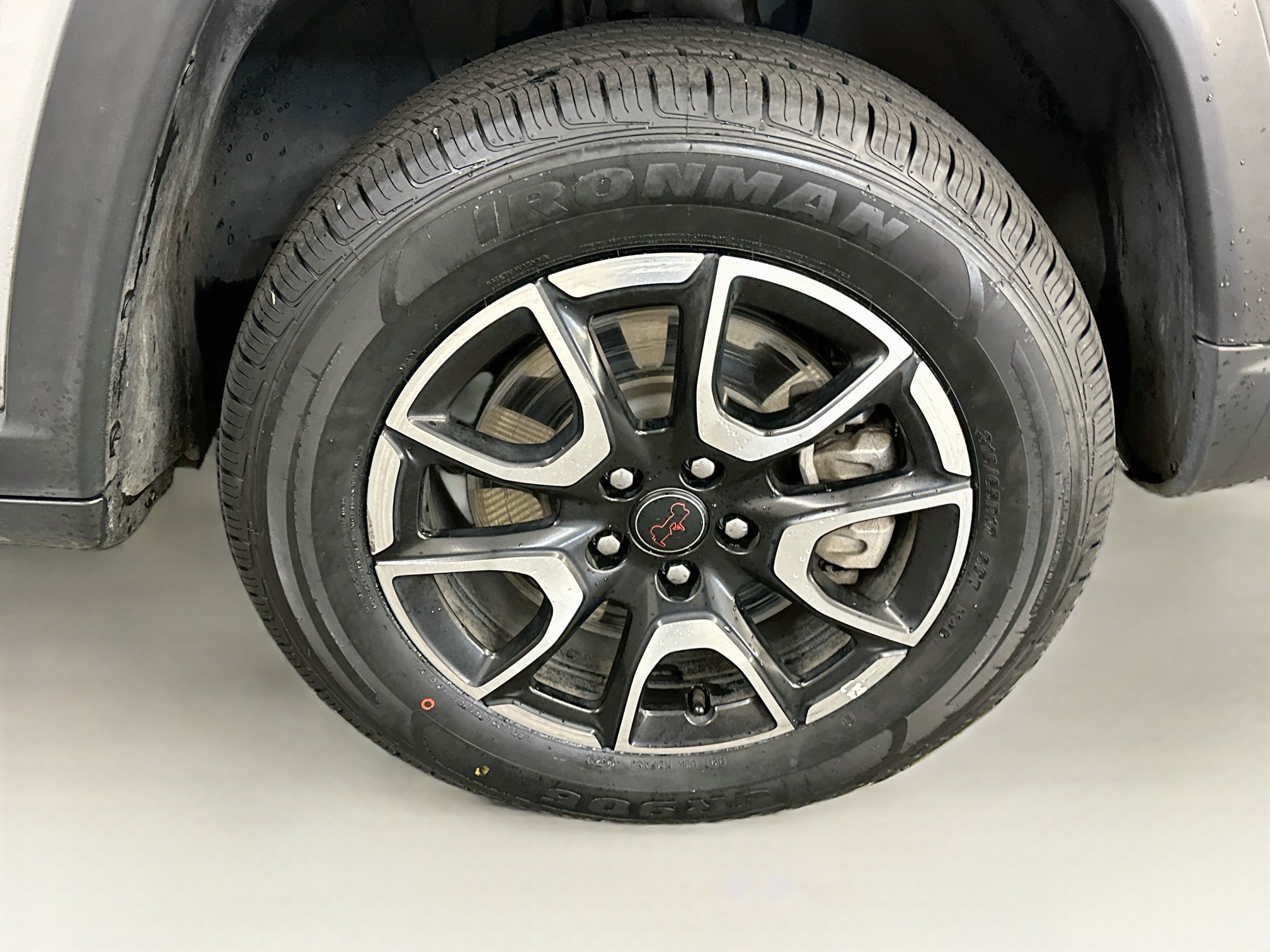 Used 2025 Jeep Compass Trailhawk AWD/4WD image 11