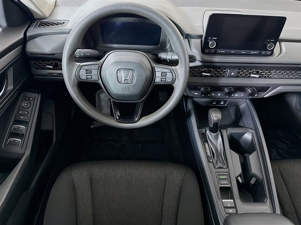 Used 2023 Honda Accord EX image 3