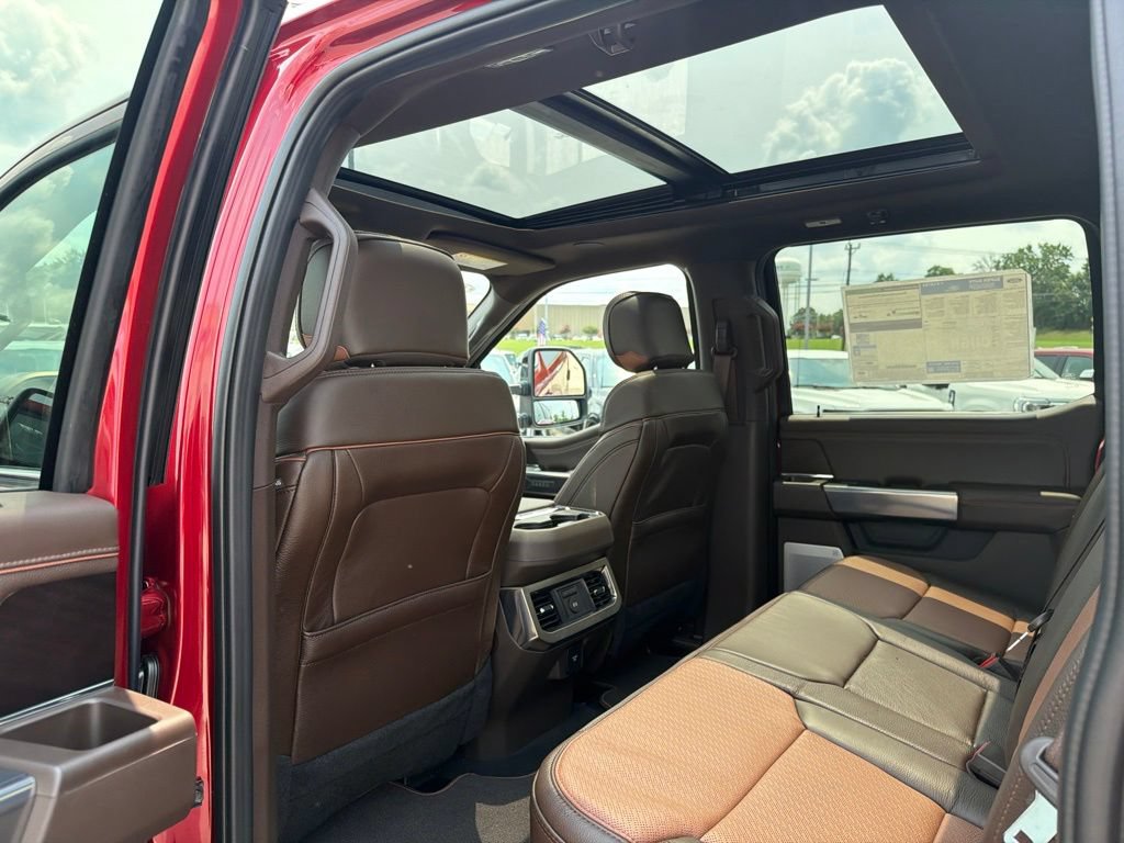 New 2026 Ford F250 4x4 Crew Cab Super Duty image 14