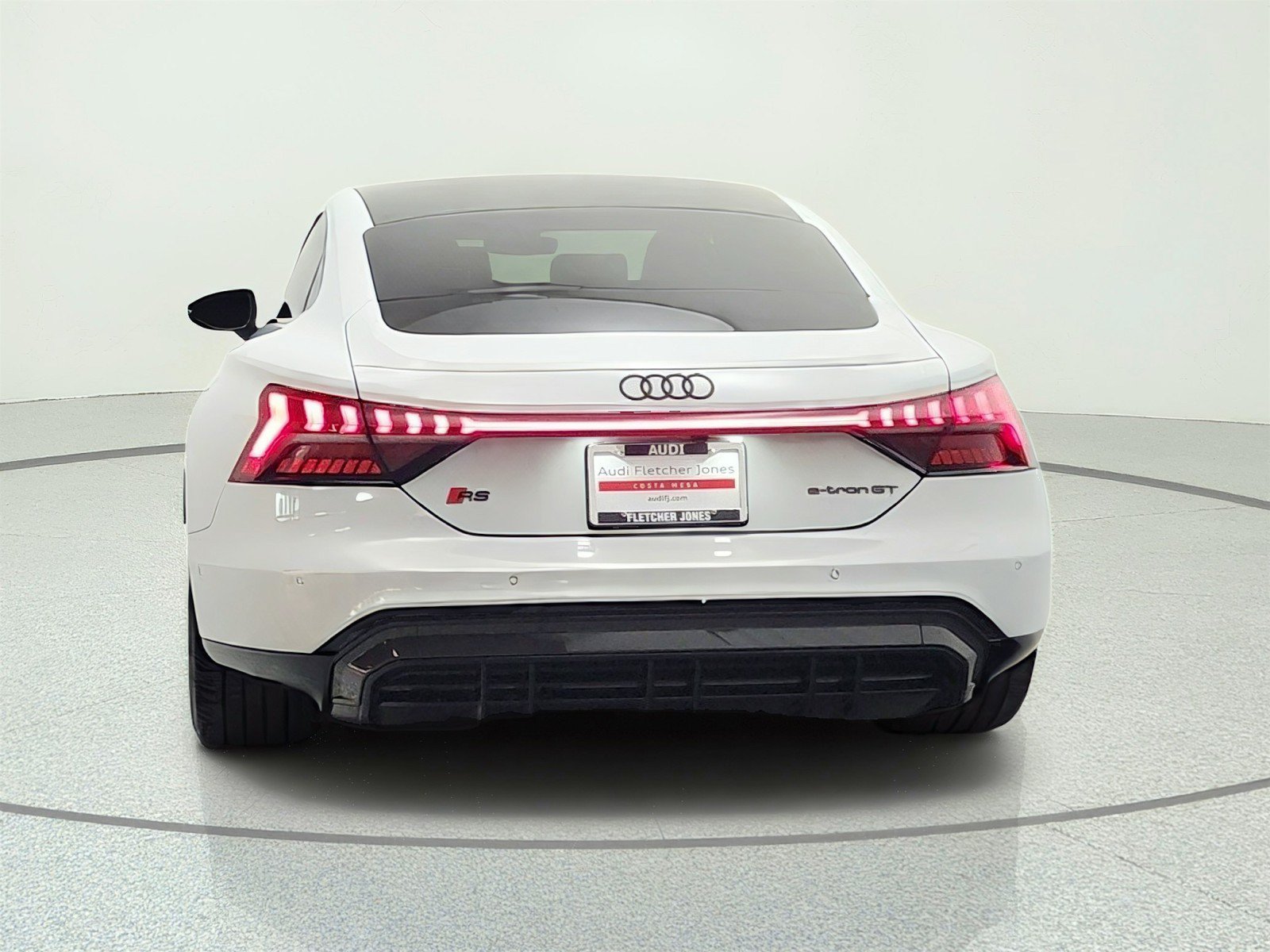 Used 2023 Audi RS e-tron GT w/ Carbon Performance Package AWD/4WD image 6