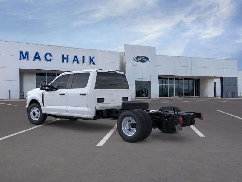 New 2025 Ford F350 XL w/ XL Chrome Package image 4