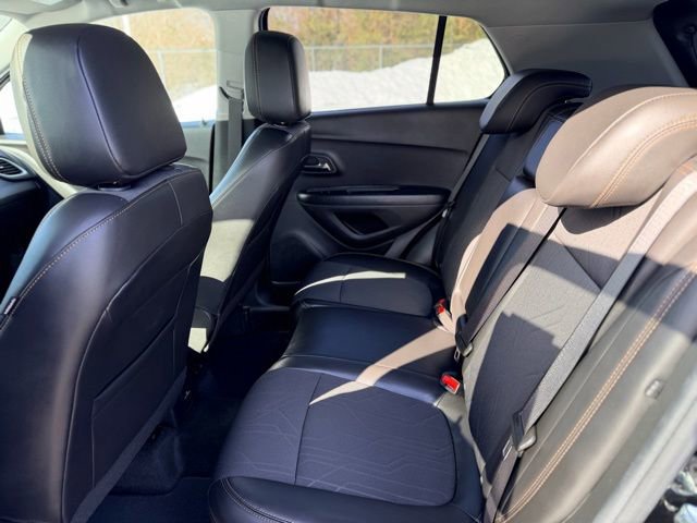 Certified 2022 Chevrolet Trax LT w/ Driver Confidence Package image 24