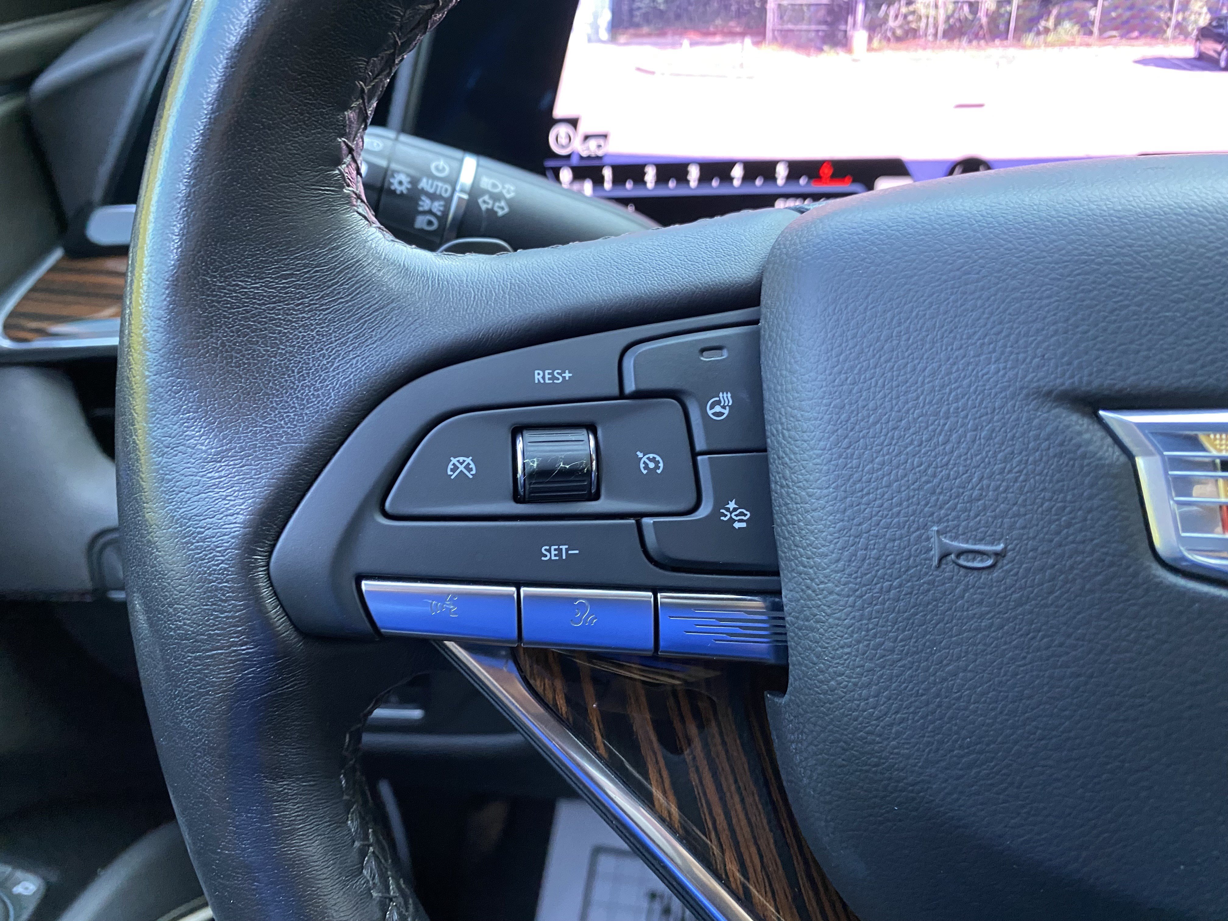 Used 2023 Cadillac Escalade Premium Luxury w/ Touring Package AWD/4WD image 20