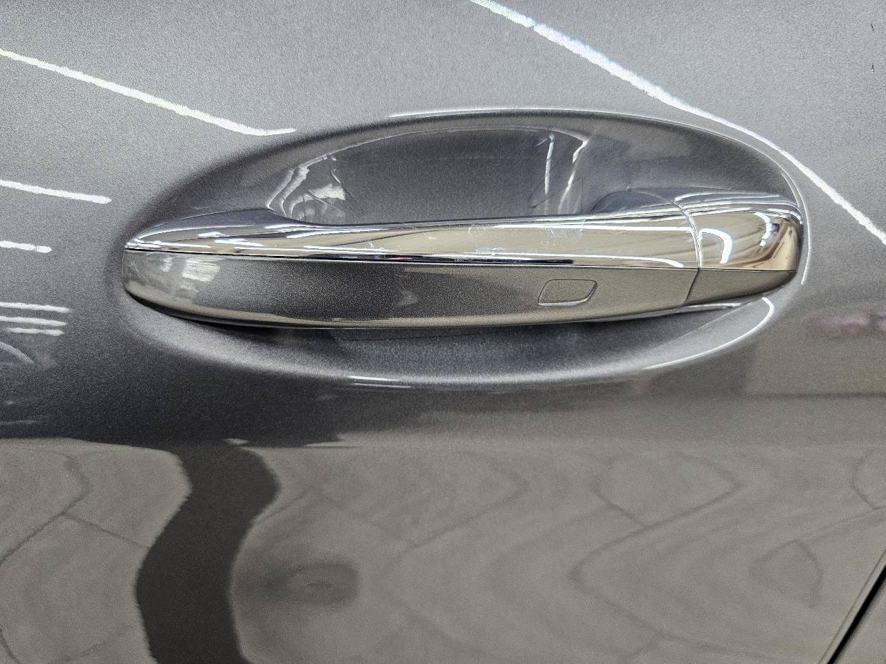 Used 2017 Mercedes-Benz S 550 4MATIC Sedan image 12