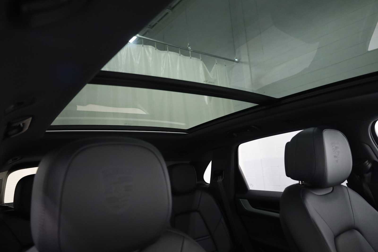 Certified 2025 Porsche Cayenne S image 20