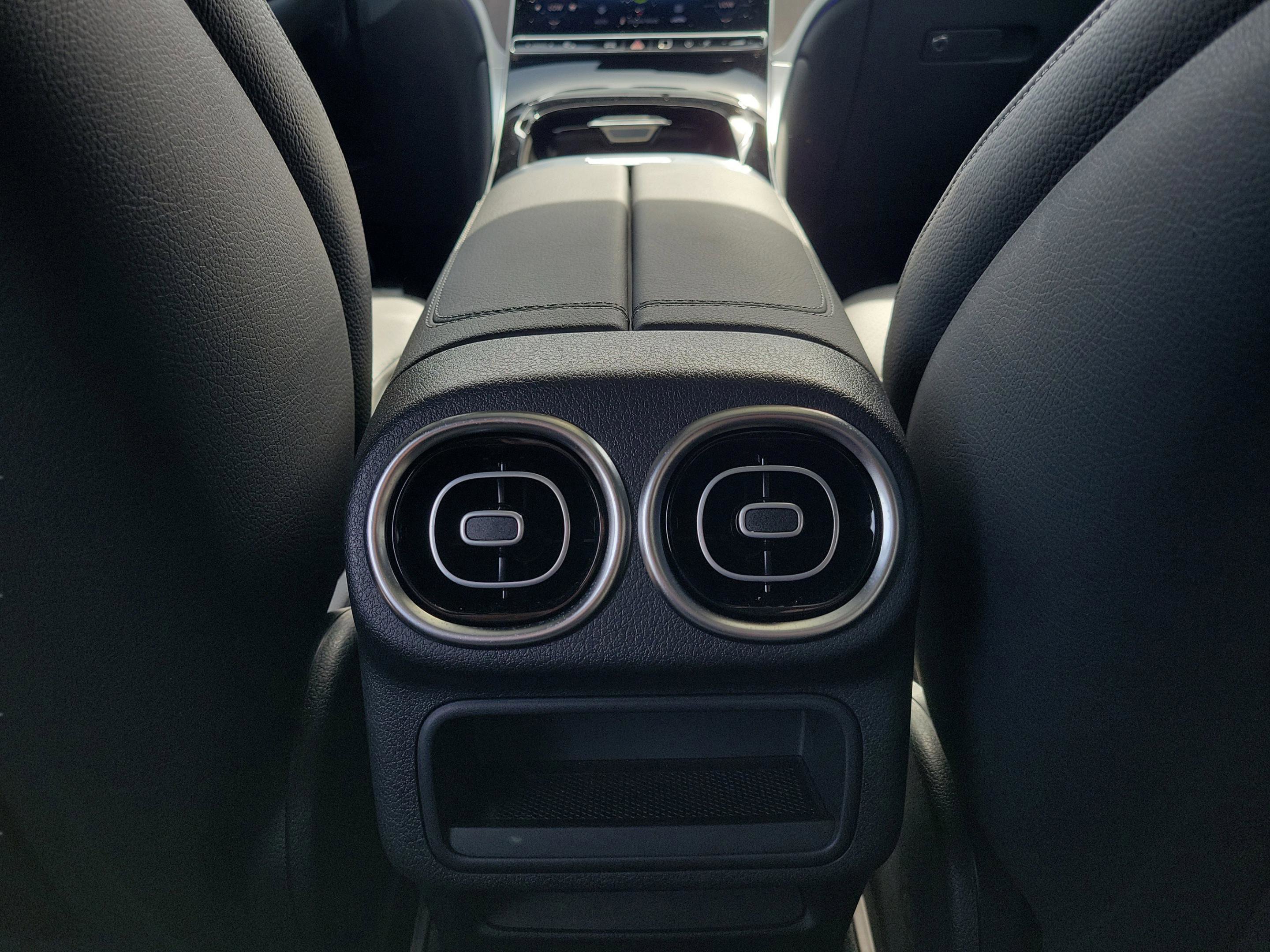 Certified 2026 Mercedes-Benz GLC 300 image 11