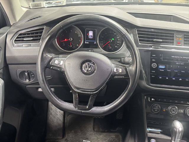 Used 2019 Volkswagen Tiguan SE w/ Panoramic Sunroof Package AWD/4WD image 14