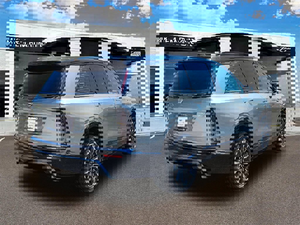 New 2026 Cadillac Vistiq Sport image 3