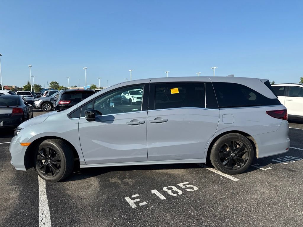 Used 2023 Honda Odyssey Sport image 9