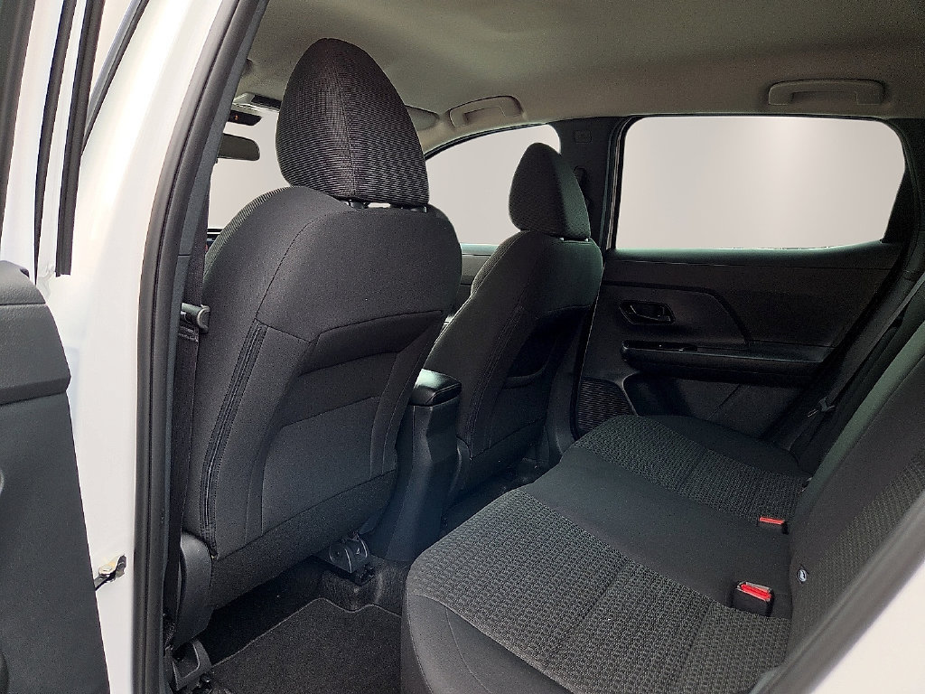 Used 2025 Nissan Kicks S FWD image 11