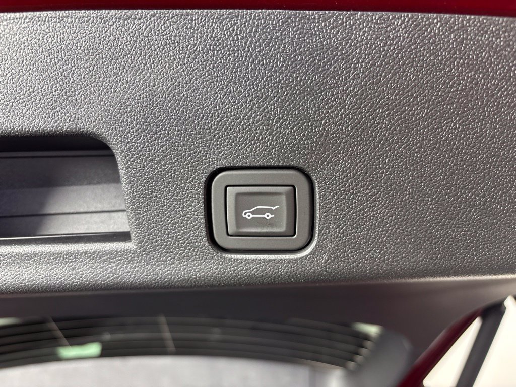 New 2027 Chevrolet Traverse RS w/ LPO, Floor Liner Package AWD/4WD image 27
