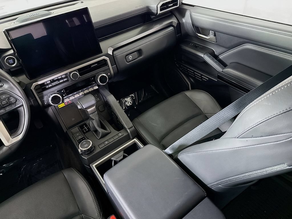 Certified 2025 Toyota 4Runner Limited AWD/4WD image 28