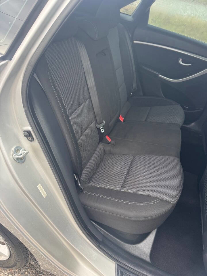 Used 2014 Hyundai Elantra GT FWD image 19