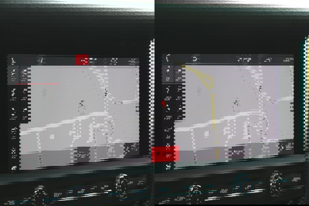 Used 2020 Porsche Macan image 10