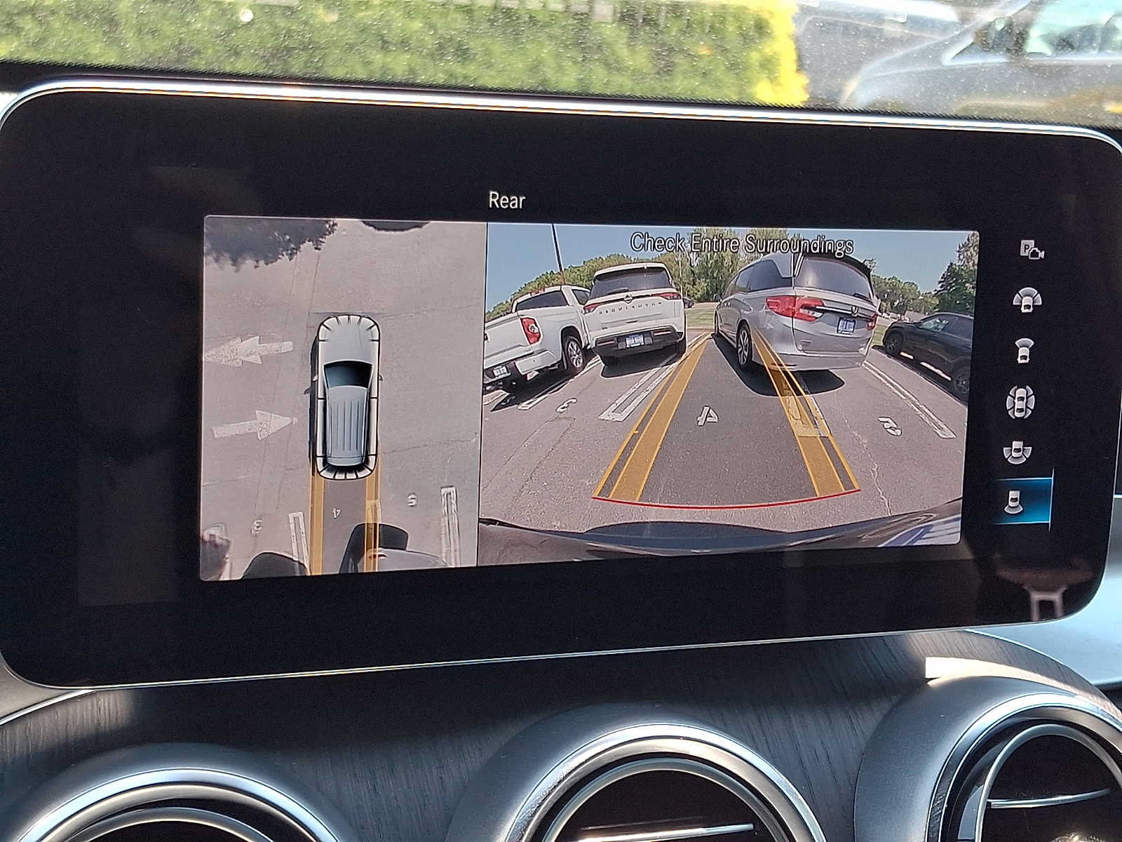 Used 2022 Mercedes-Benz GLC 300 4MATIC image 17