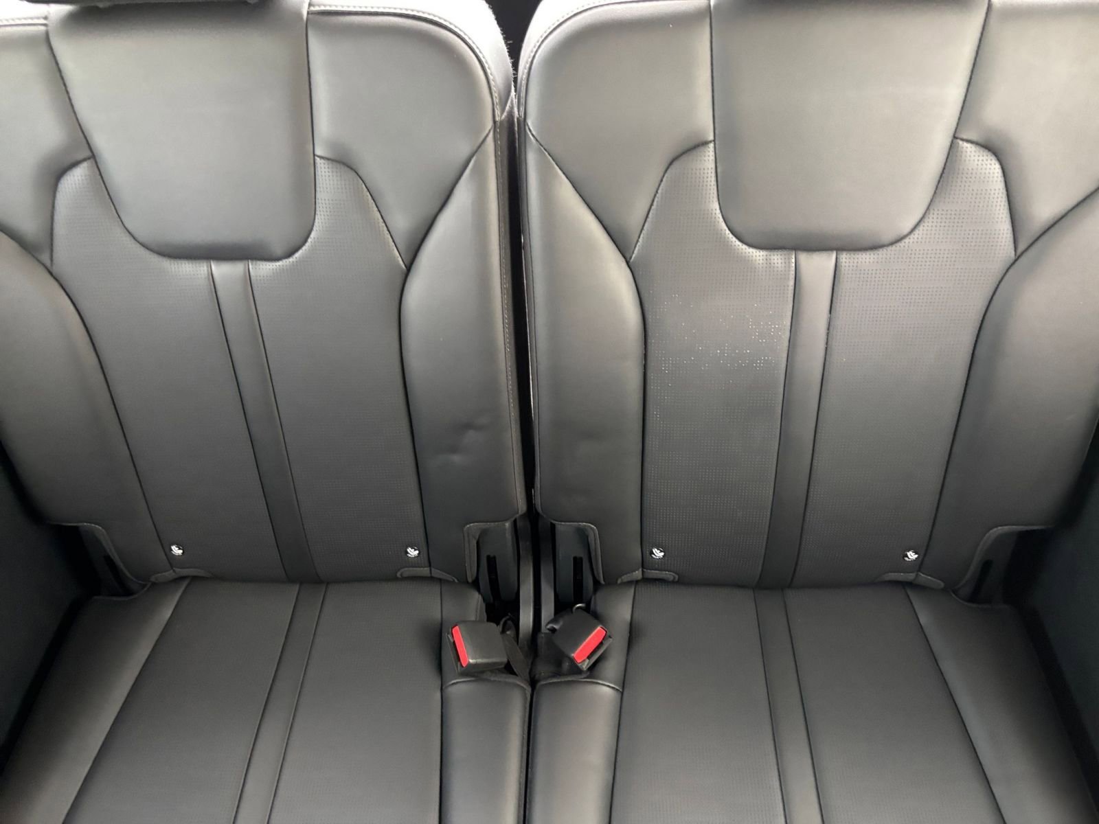 Used 2024 Kia Sorento S image 31