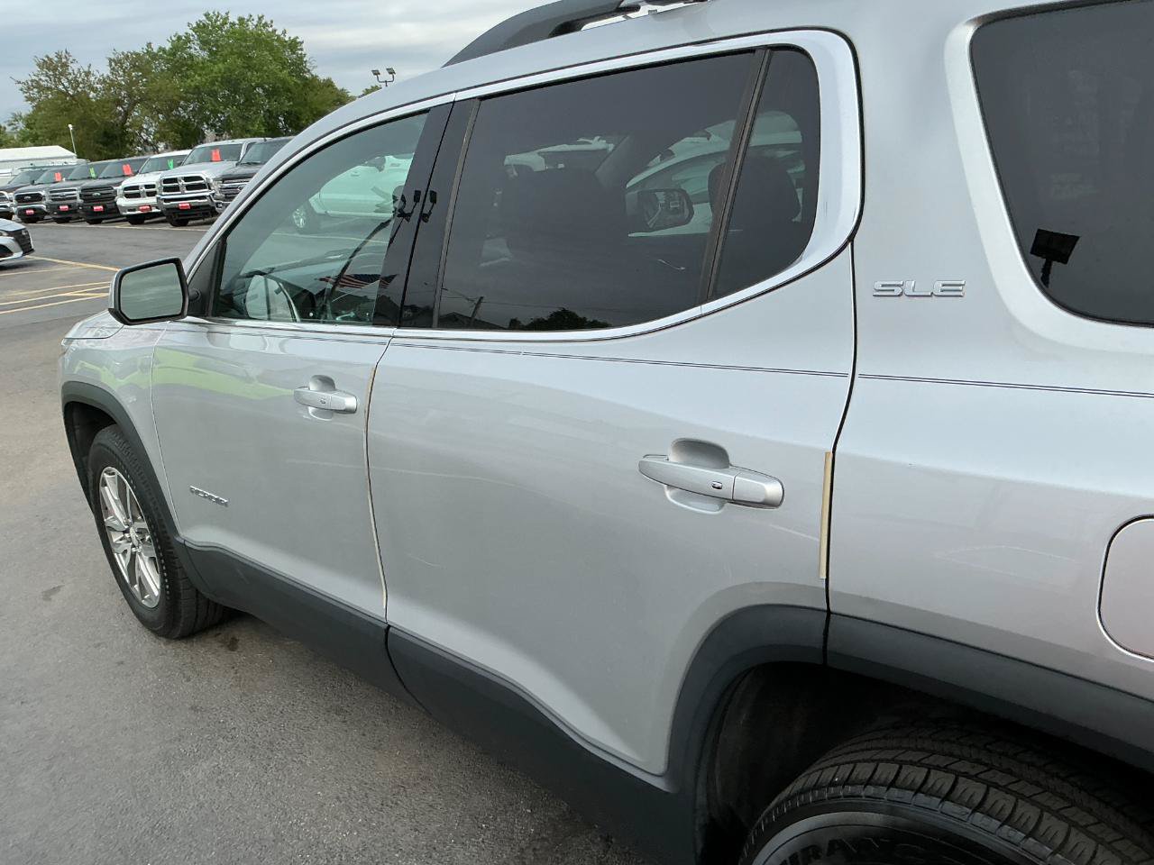 Used 2019 GMC Acadia SLE w/ LPO, Floor Liner Package FWD image 29