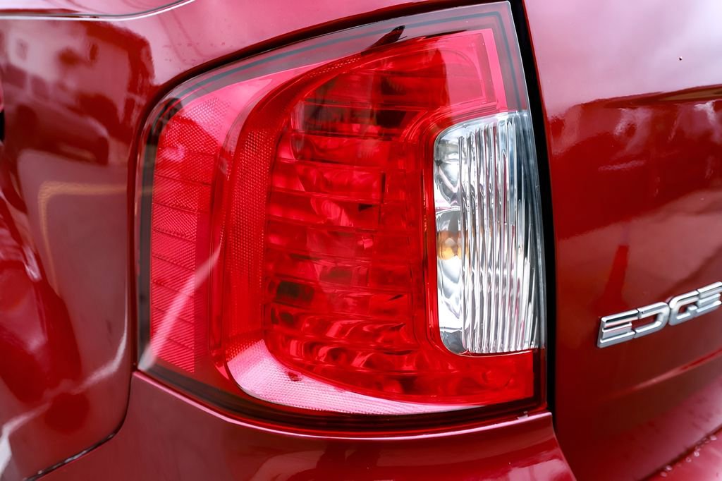 Used 2013 Ford Edge Limited image 22