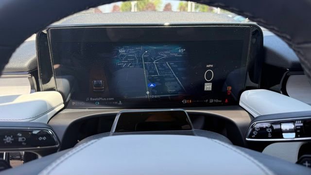 Used 2026 Lincoln Aviator Reserve AWD/4WD image 13