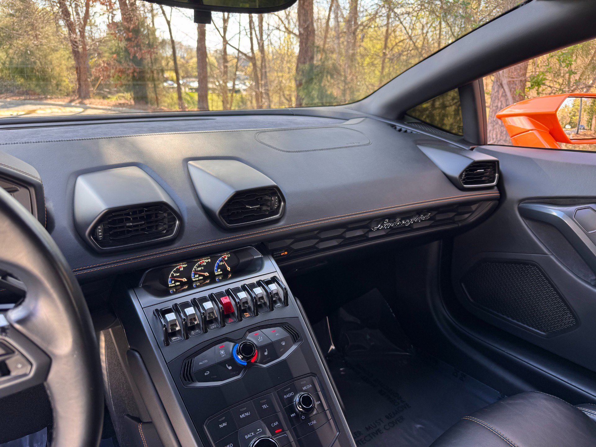 Used 2015 Lamborghini Huracan LP 610-4 image 40