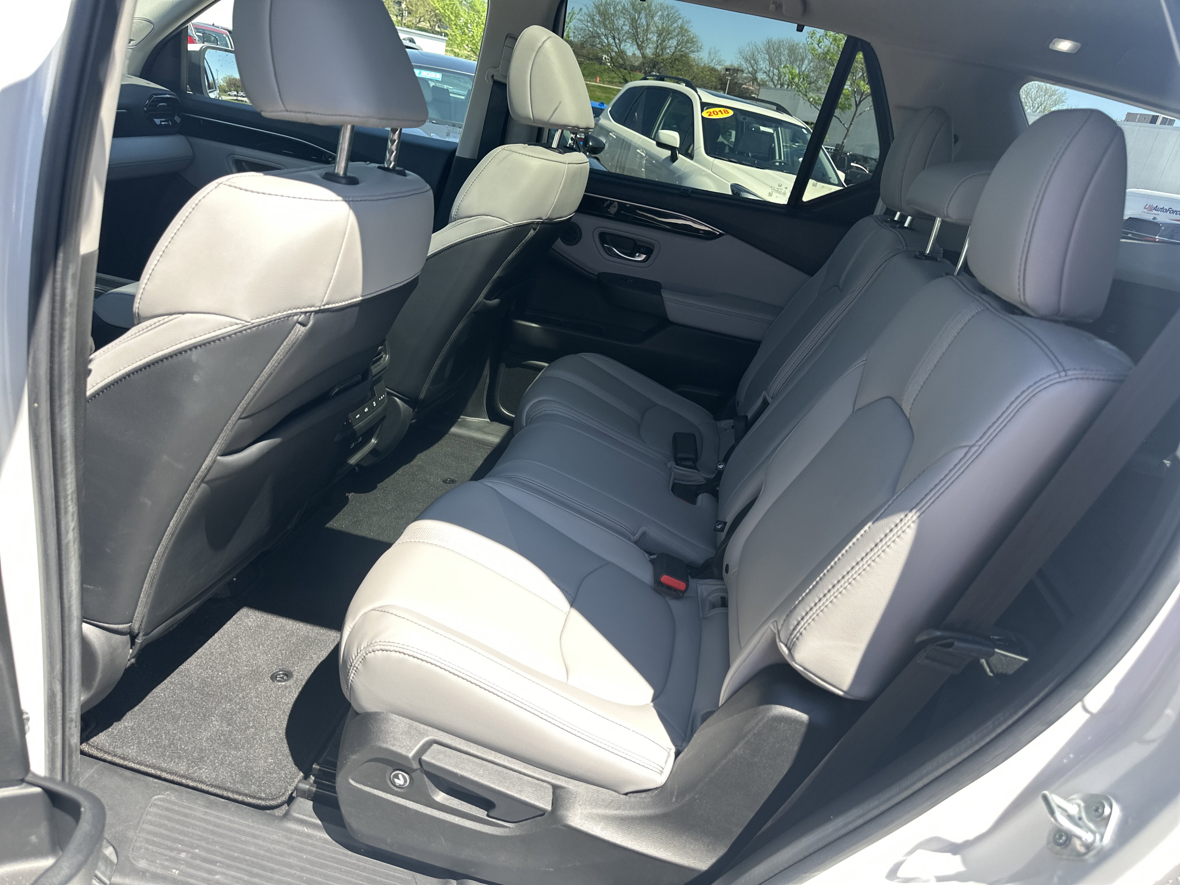 Certified 2023 Honda Pilot Touring image 16