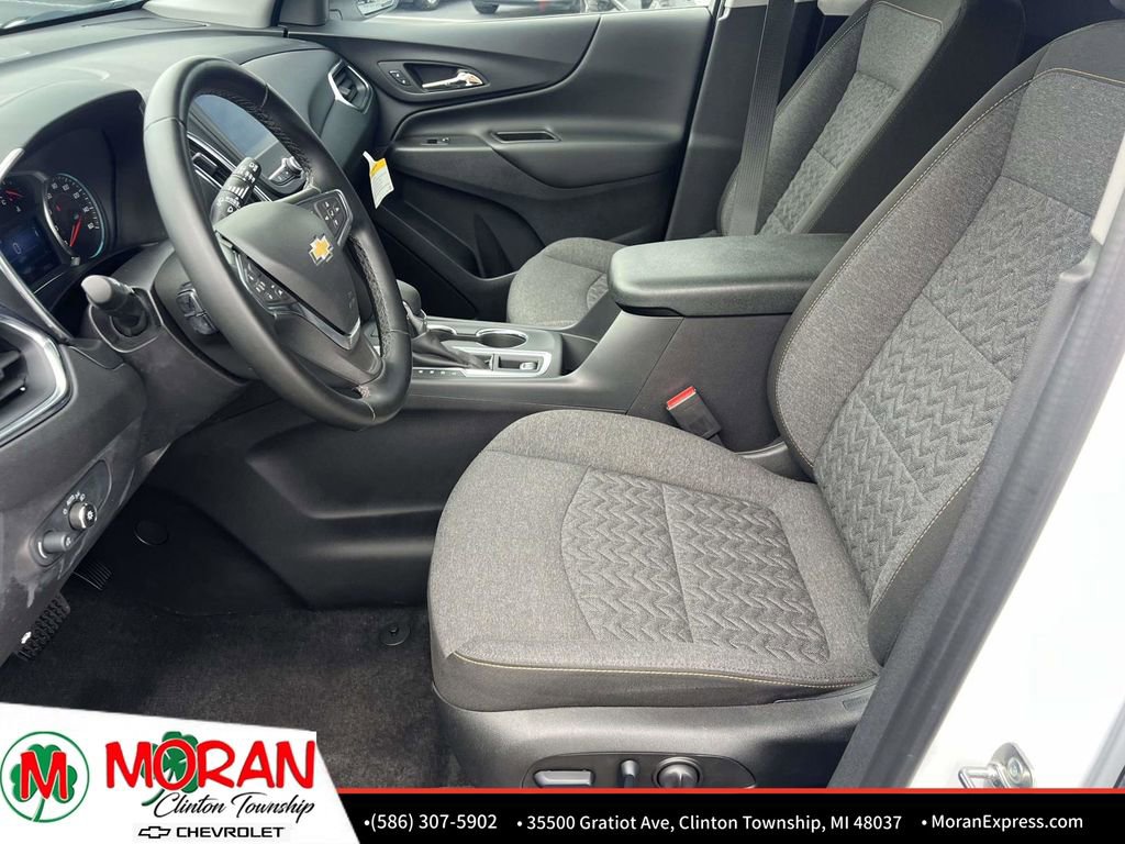 Certified 2024 Chevrolet Equinox LT FWD image 17