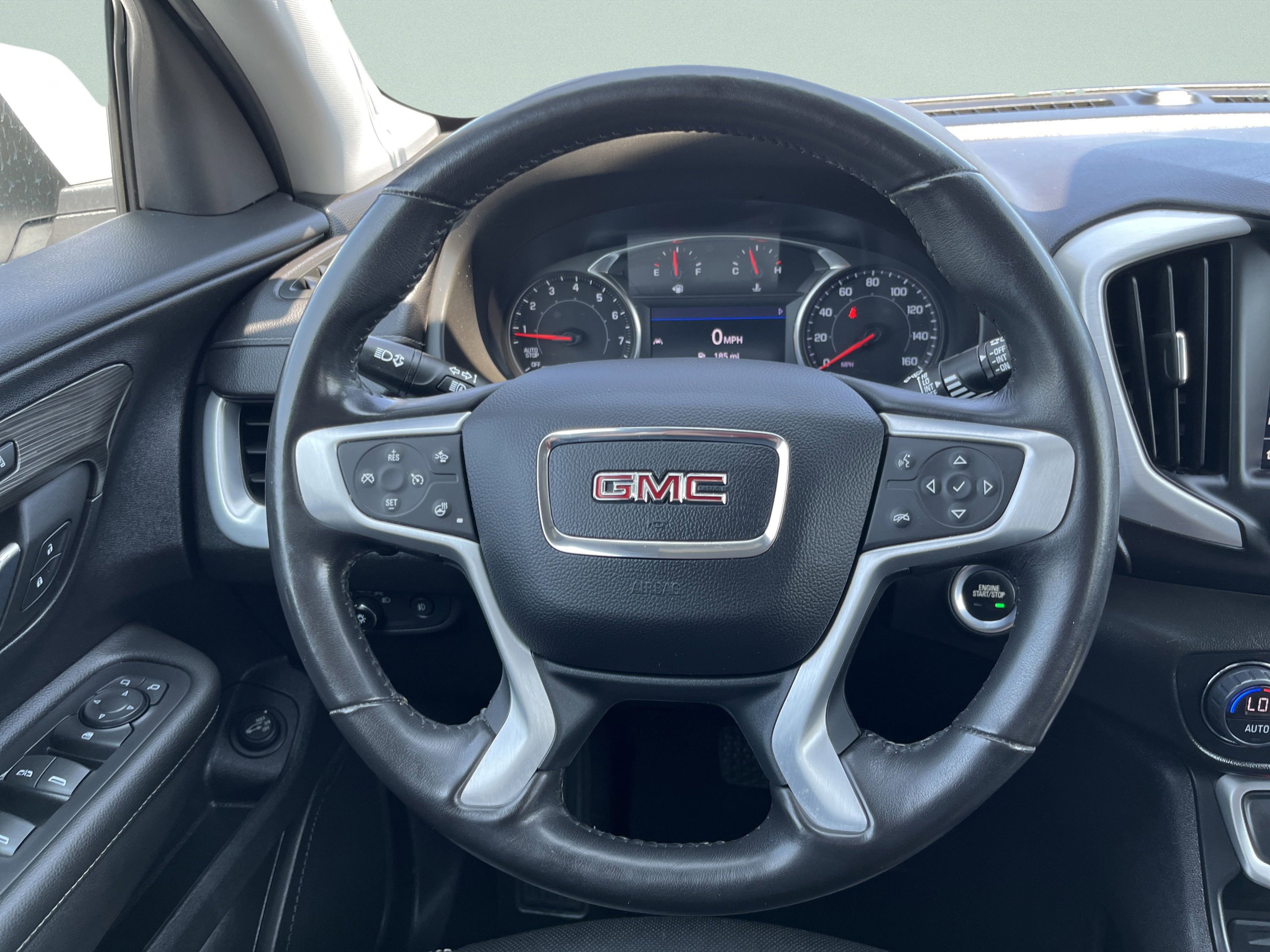 Used 2022 GMC Terrain SLT image 49