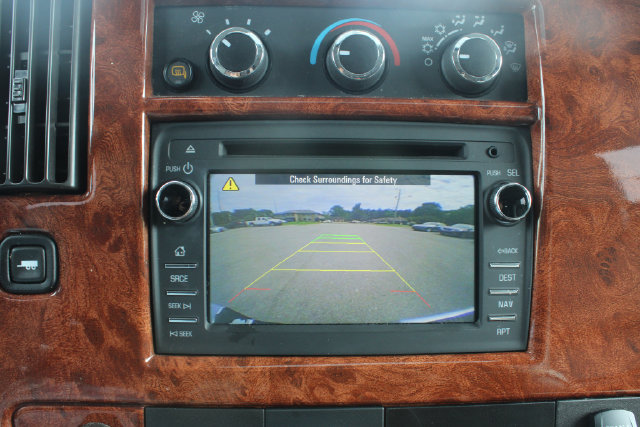 Used 2017 Chevrolet Express 2500 RWD image 16