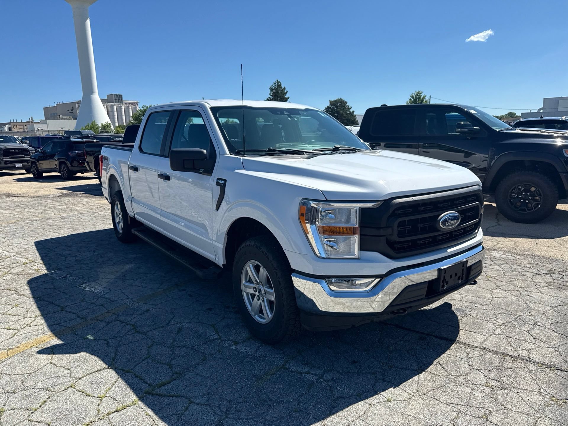 Used 2022 Ford F150 XL w/ Equipment Group 101A High AWD/4WD image 4