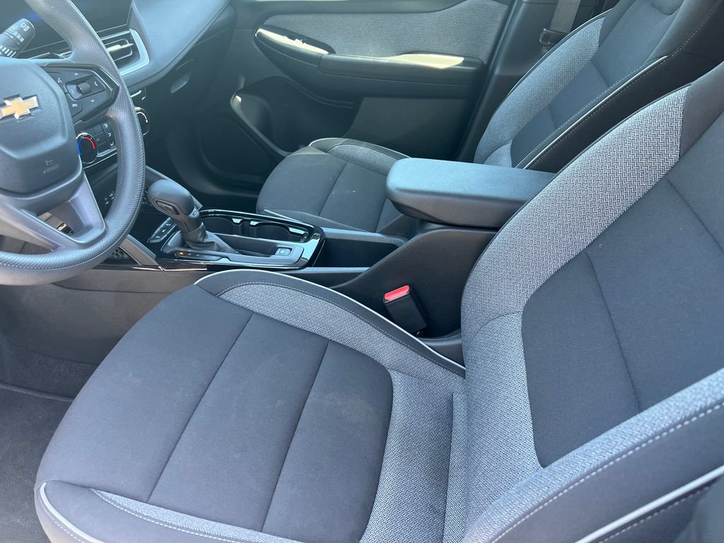 Used 2025 Chevrolet TrailBlazer LT AWD/4WD image 10