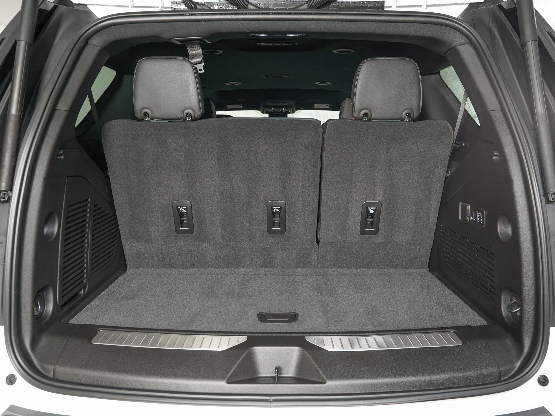 Used 2026 GMC Yukon AT4 image 13