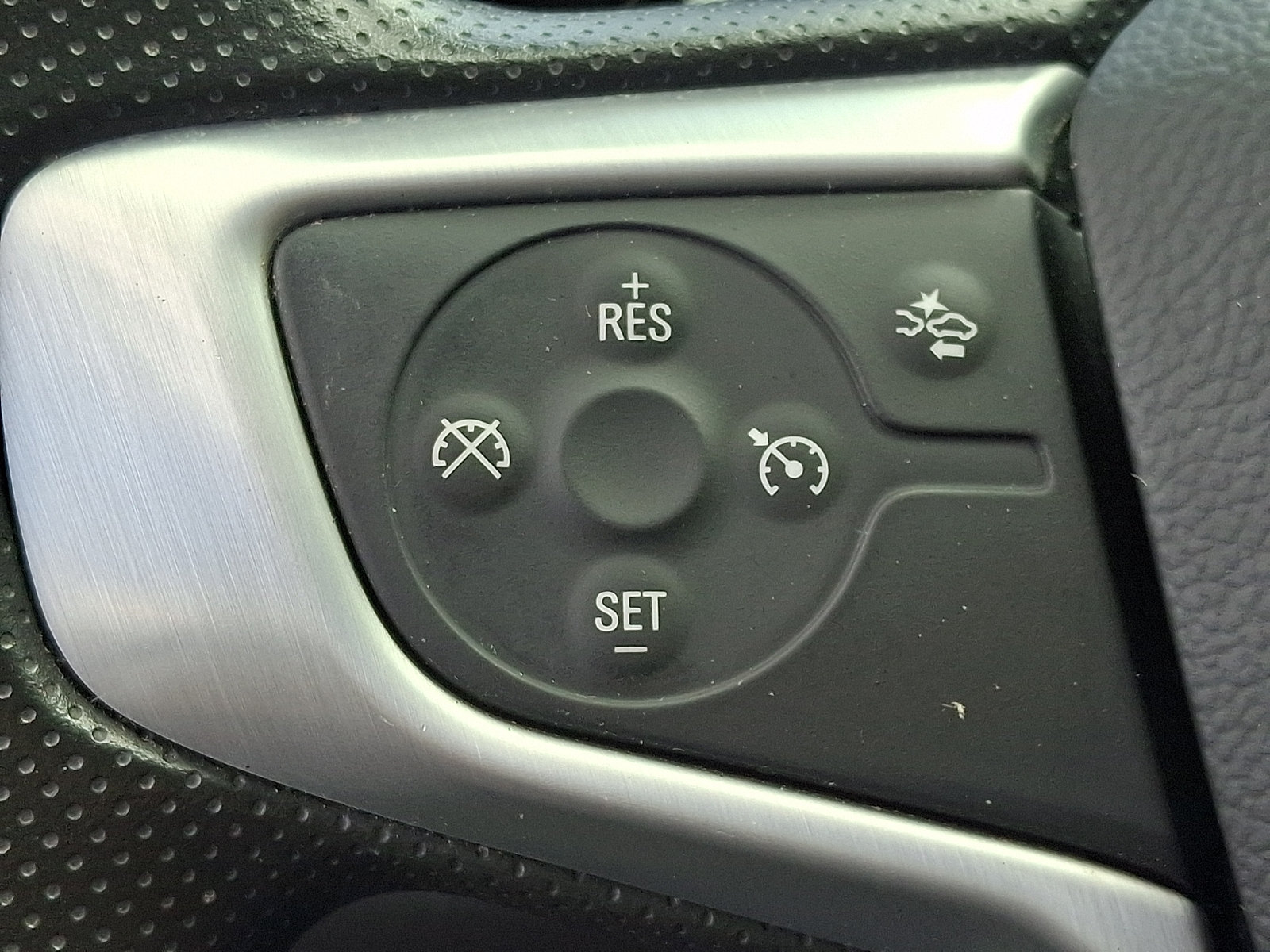 Used 2024 GMC Terrain SLE w/ Driver Convenience Package AWD/4WD image 20