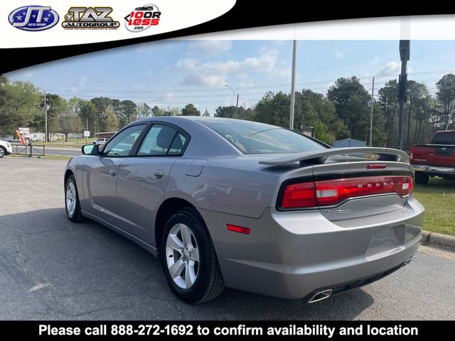 Used 2014 Dodge Charger SE RWD image 5