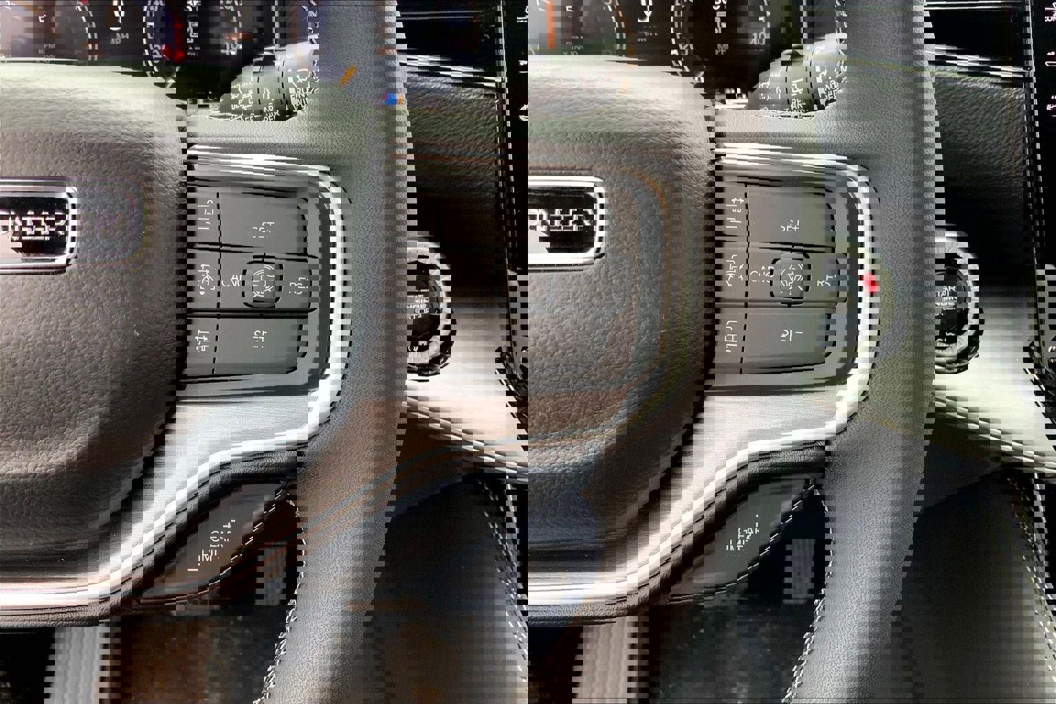 New 2026 Jeep Grand Wagoneer L Limited w/ Premium Group II image 16