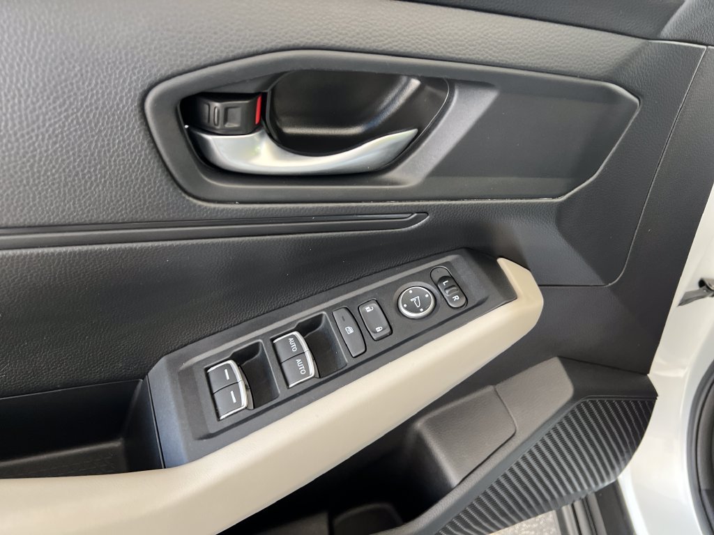 Used 2023 Honda Accord LX image 14