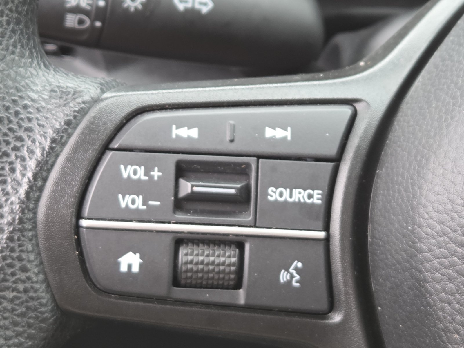 Used 2024 Honda CR-V LX image 31