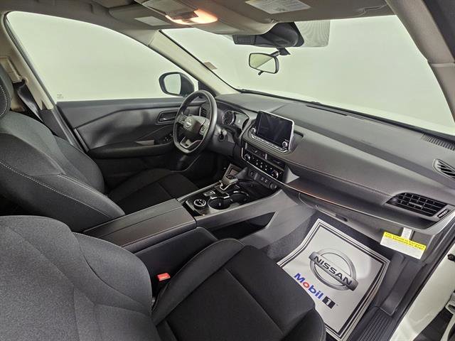 New 2026 Nissan Rogue S image 14