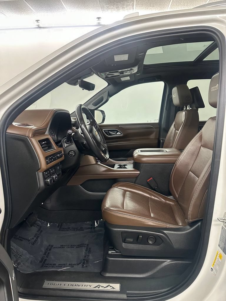 Used 2021 Chevrolet Tahoe High Country w/ Premium Package AWD/4WD image 10