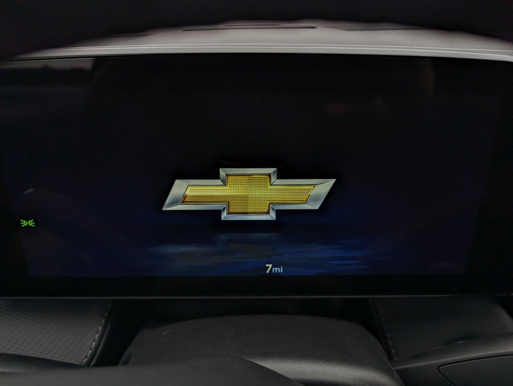 New 2026 Chevrolet Equinox LT image 2