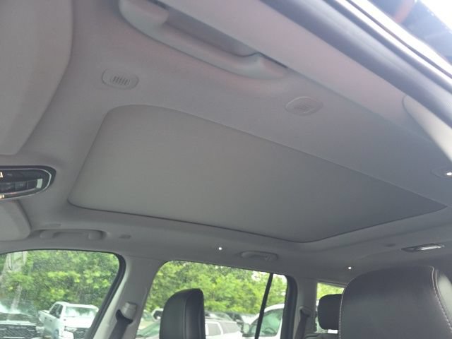 Used 2022 Jeep Grand Cherokee L Limited AWD/4WD image 11