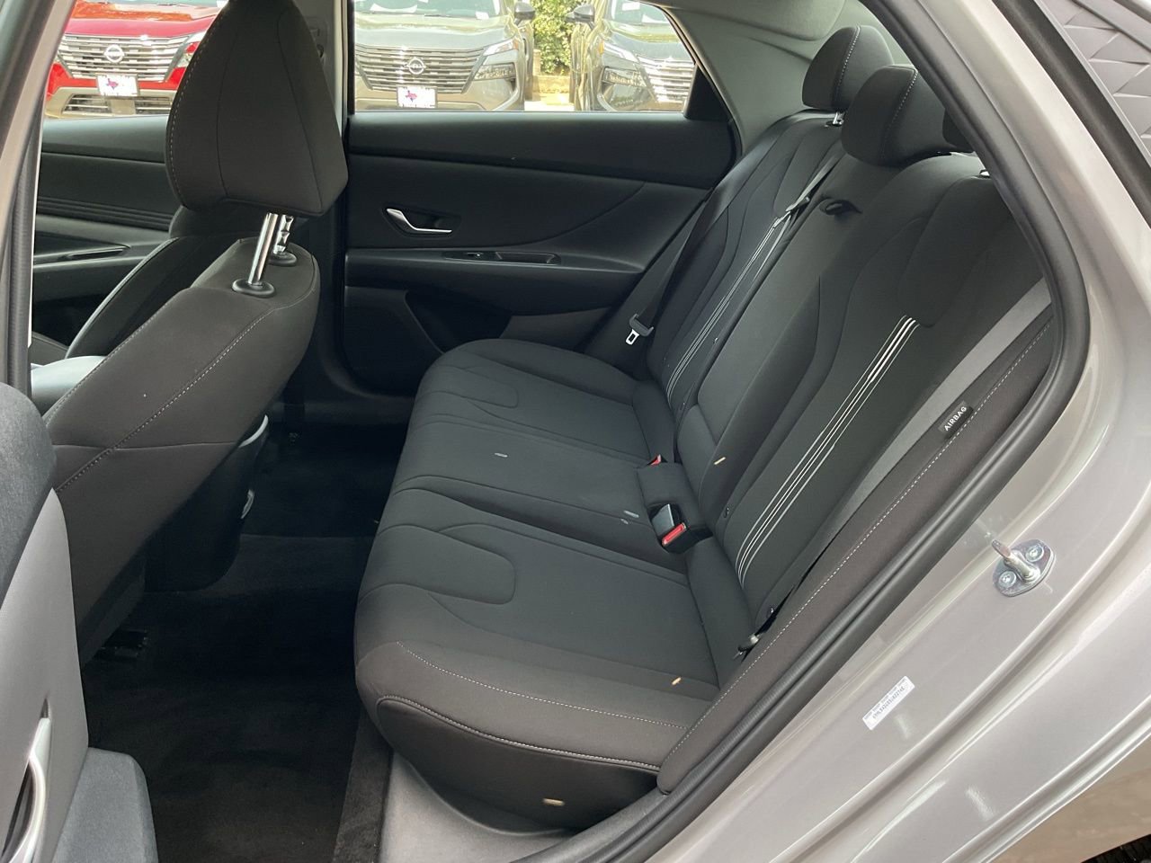 Used 2025 Hyundai Elantra SEL image 15