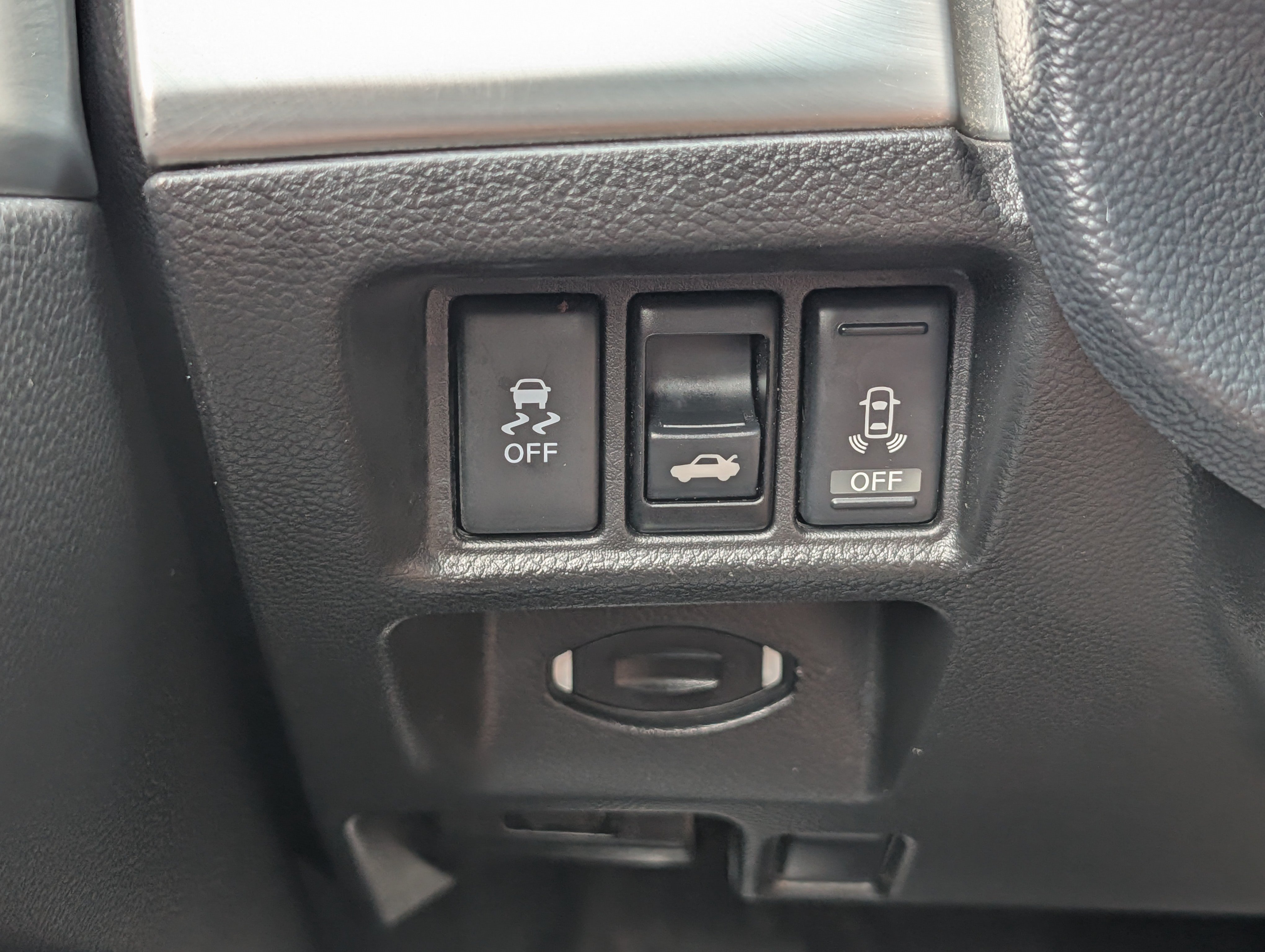 Used 2011 INFINITI G37 IPL RWD image 26