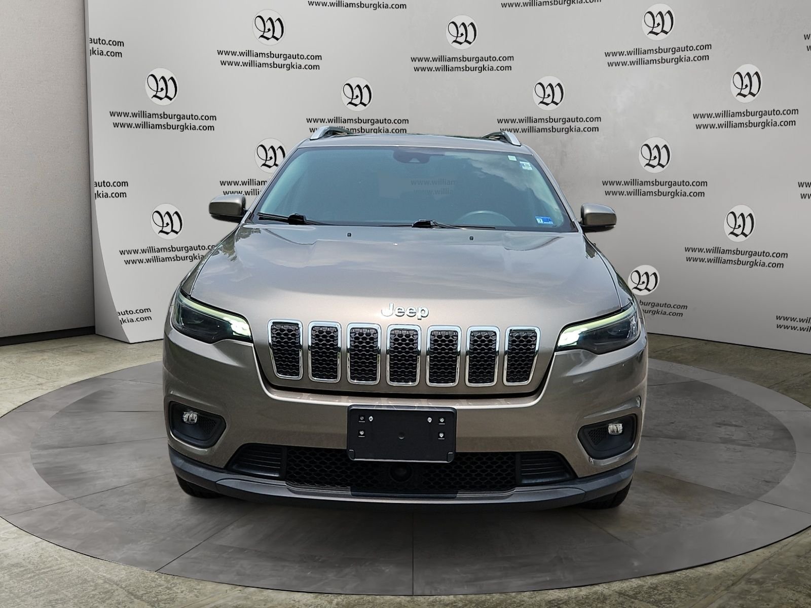 Used 2021 Jeep Cherokee Latitude Plus w/ Sun & Sound Group AWD/4WD image 8