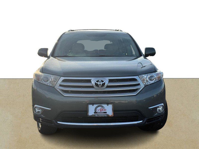 Used 2012 Toyota Highlander Limited w/ Tow Pkg AWD/4WD image 8