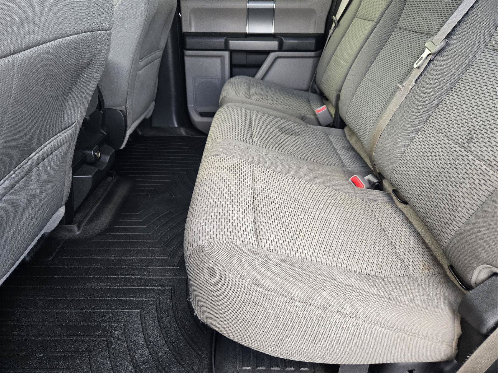 Used 2017 Ford F250 XLT w/ XLT Premium Package AWD/4WD image 30