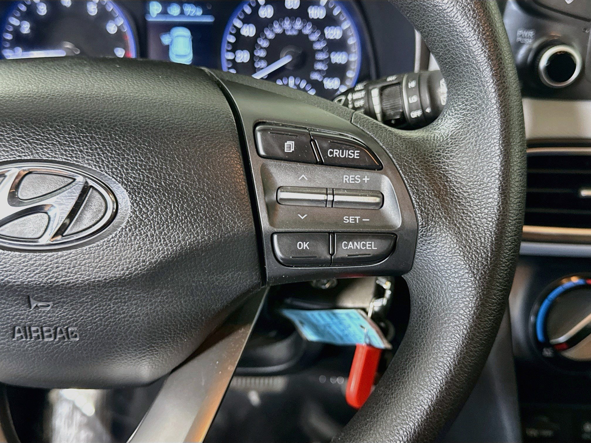 Used 2018 Hyundai Kona SE AWD/4WD image 15
