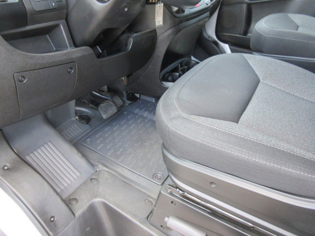 Used 2021 RAM ProMaster 2500 w/ Premium Appearance Group FWD image 14