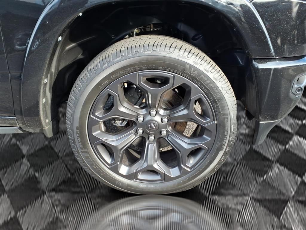 Used 2020 RAM 1500 Limited w/ Black Appearance Package image 7