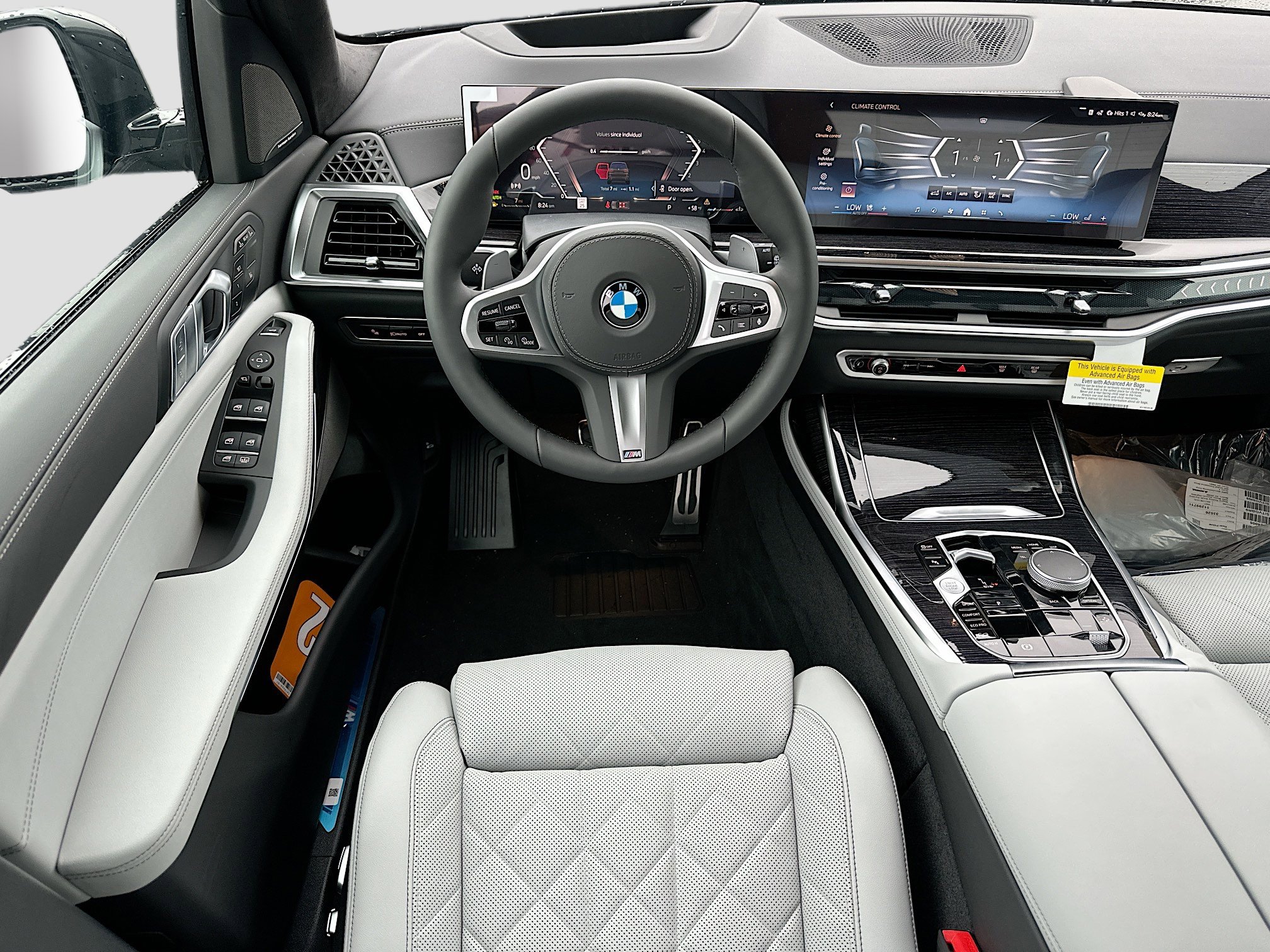 New 2026 BMW X7 xDrive40i w/ M Sport Package image 17